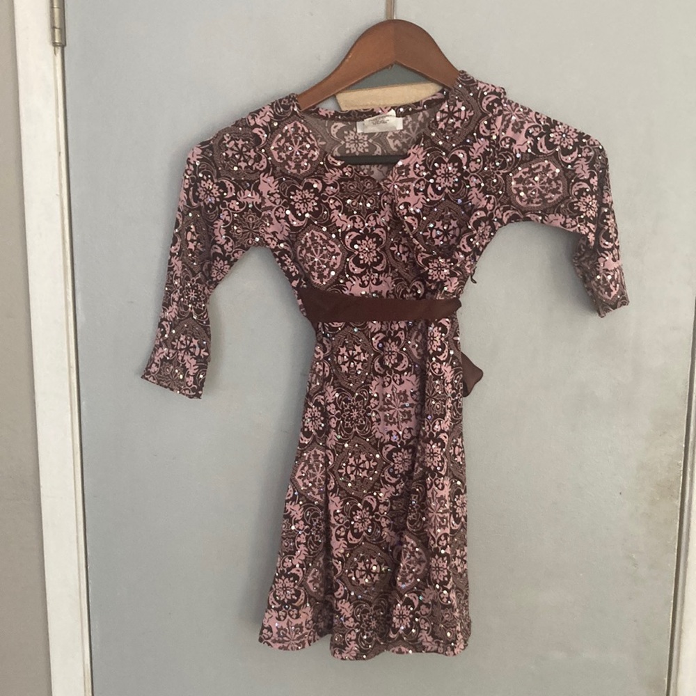 Children dress pink and brown sequins